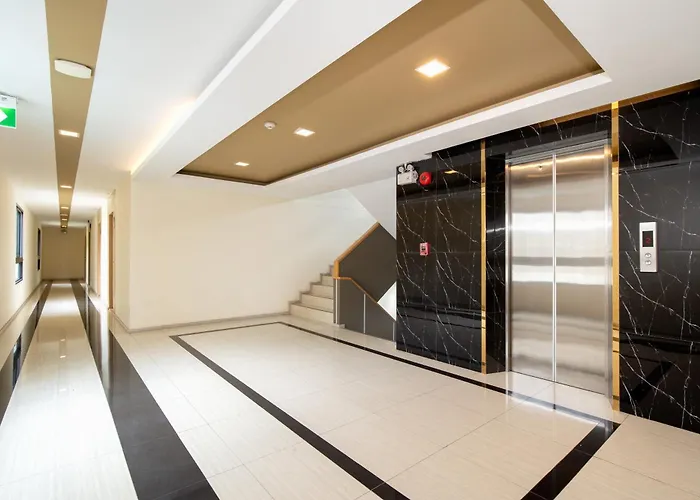 Amanah Hotel 4*